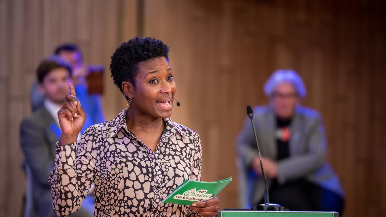 Milouska Meulens presenteert het Groene Verkiezingsdebat 