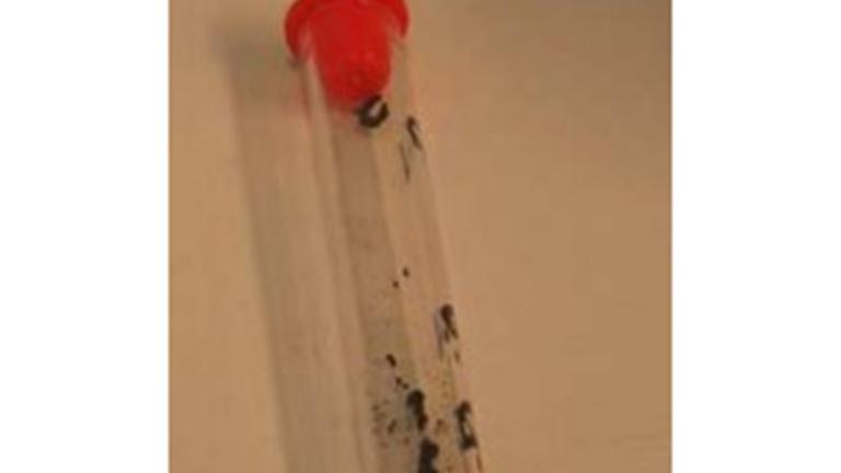 Reageerbuis met grafietpoeder