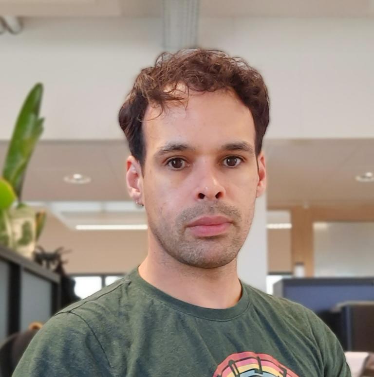 Replace this with a picture of you